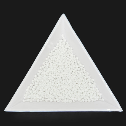 11-03050, Czech Charlotte, 8.2g Op Chalk White