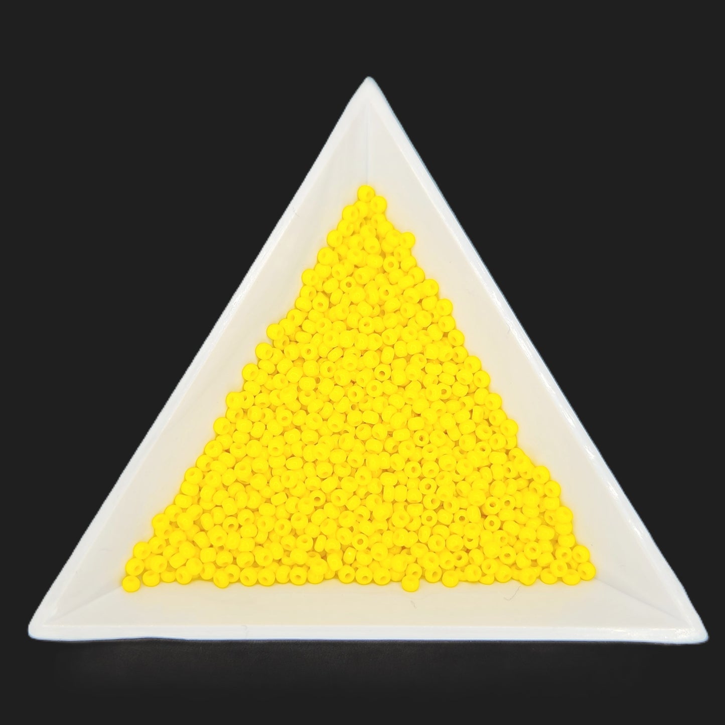 11-83110, Czech Charlotte, 8.2g Op Lemon Yellow