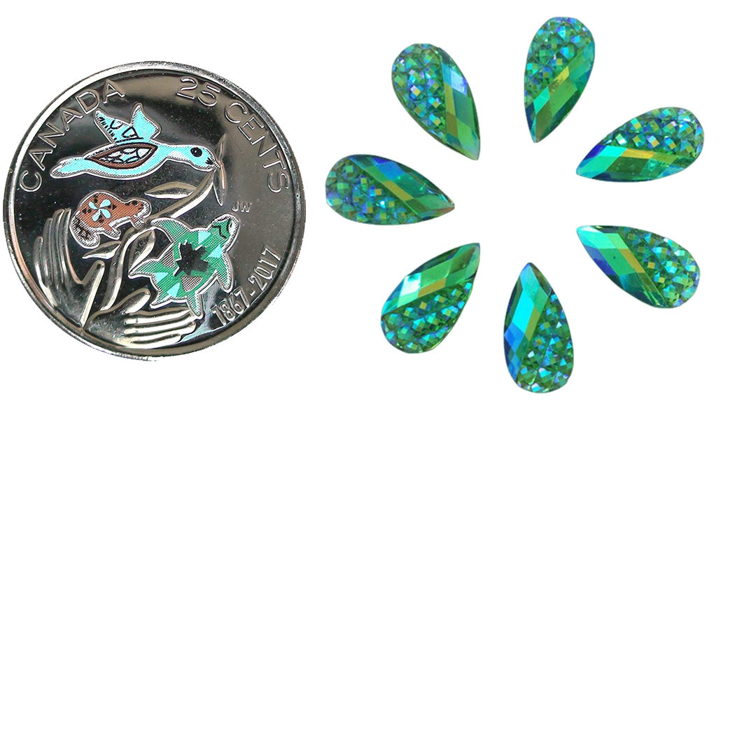 Resin Cab - Teardrop Medium, Studded - Emerald AB