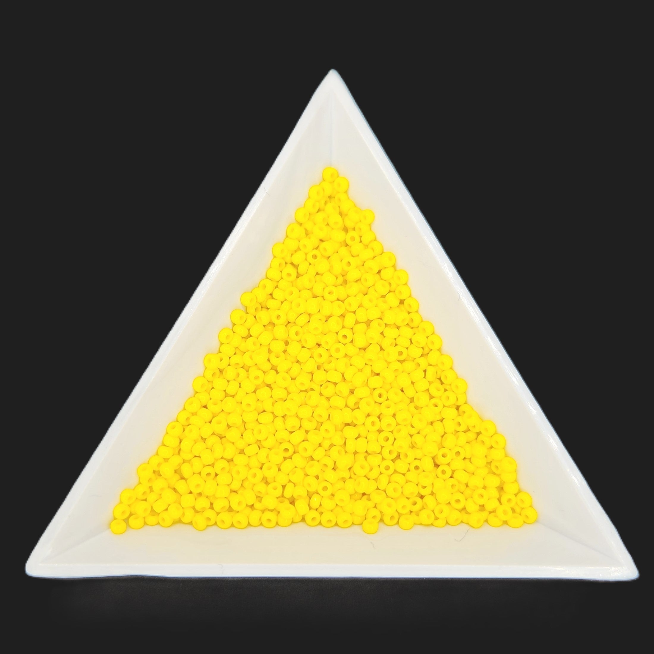 11-83110, Czech Charlotte, 8.2g Op Lemon Yellow