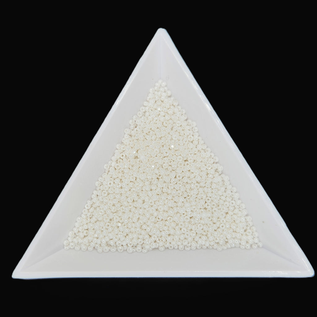 13-46102, Czech Charlotte 8.2g Op White Luster