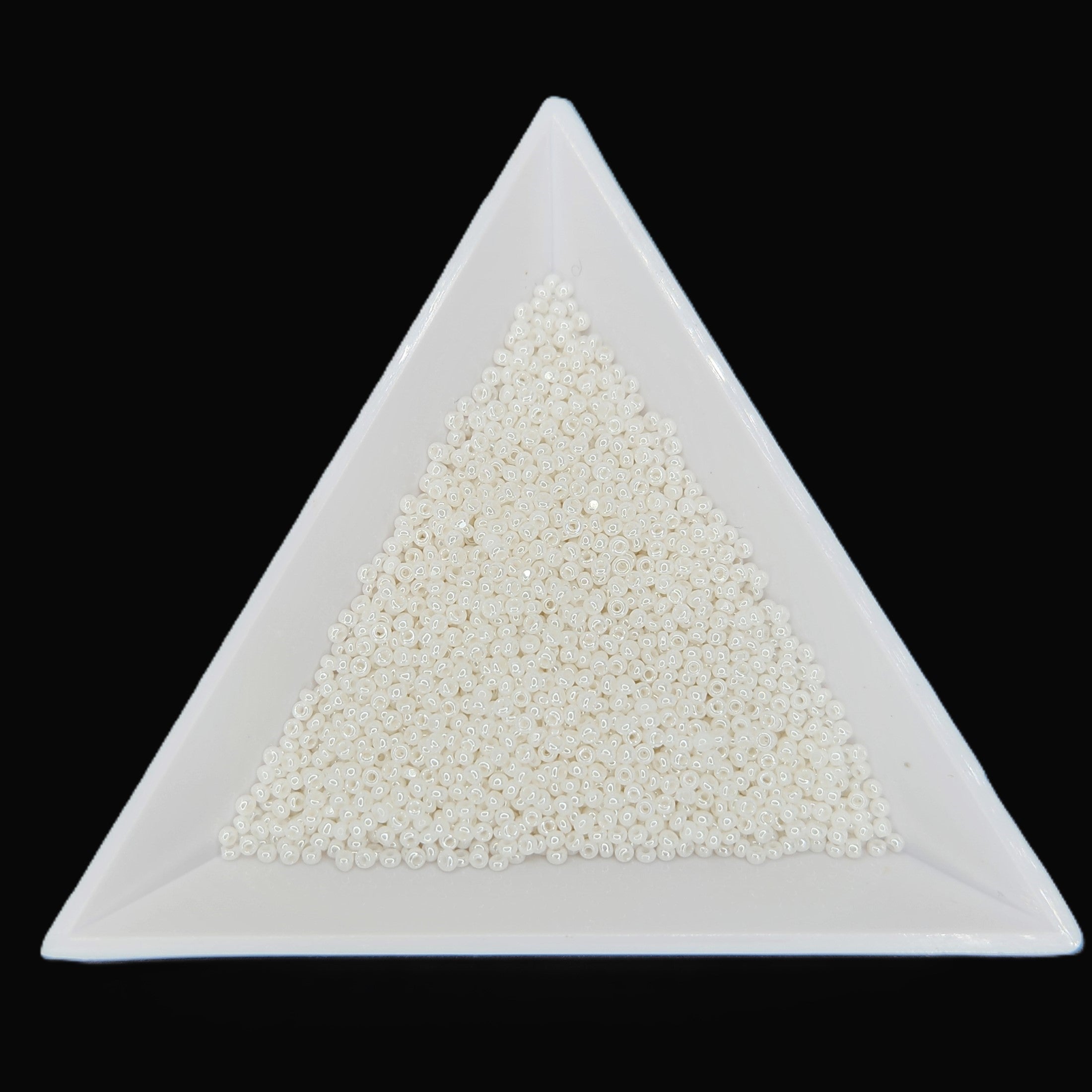 13-46102, Czech Charlotte 8.2g Op White Luster