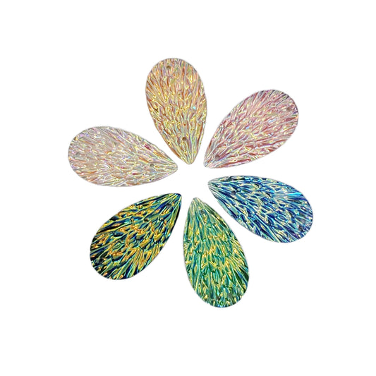 Resin Cab - Waterdrop Medium, Feather Texture